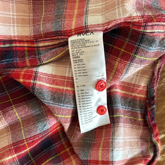 Emerson Flannel Shirt
RVCA size small in the color chilie - Picture 7 of 11